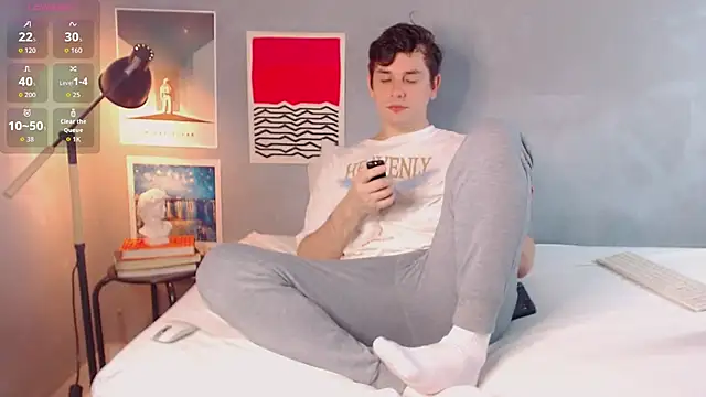 Elio555 online show from November 2025 06:06:02 PM