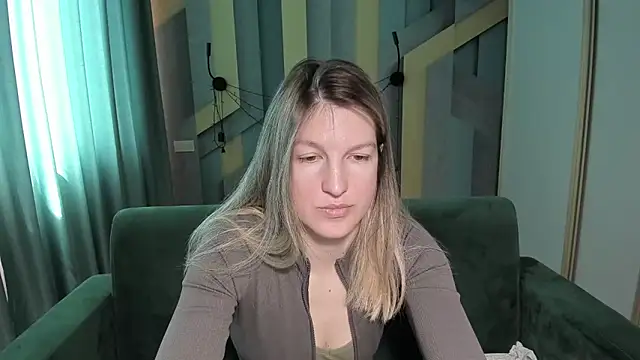 EmilyWalkeri online show from April 2026 07:11:02 AM