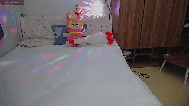 Snapshot of Mizuki_chan chatting on September 2025 11:16:01 PM Mizuki chan online show from September 2025 11:16:01 PM