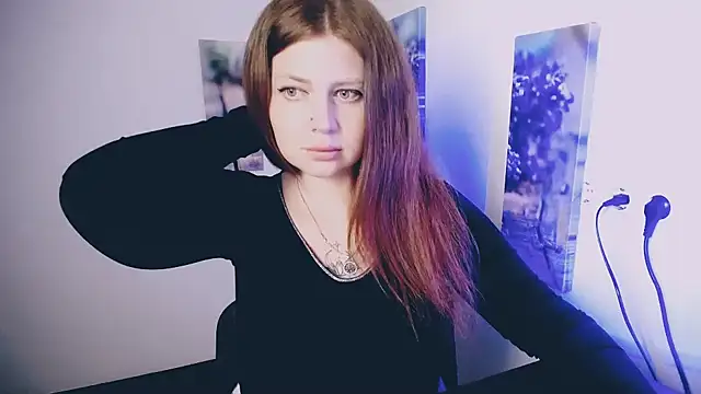 Lizzy Love online show from April 2026 10:56:02 PM