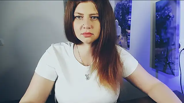 Snapshot of Lizzy_Love chatting on June 2026 09:12:01 AM Lizzy Love online show from June 2026 09:12:01 AM