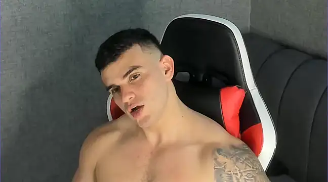 Ricardogo19 online show from January 2025 04:29:01 AM