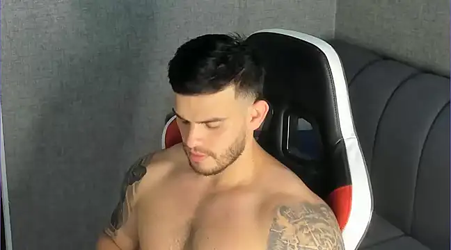 Ricardogo19 online show from March 2025 10:27:02 PM