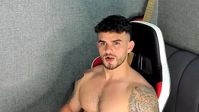 Ricardogo19 online show from September 2025 04:01:02 PM