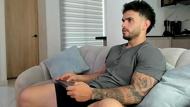 Ricardogo19 online show from March 2026 02:13:02 PM