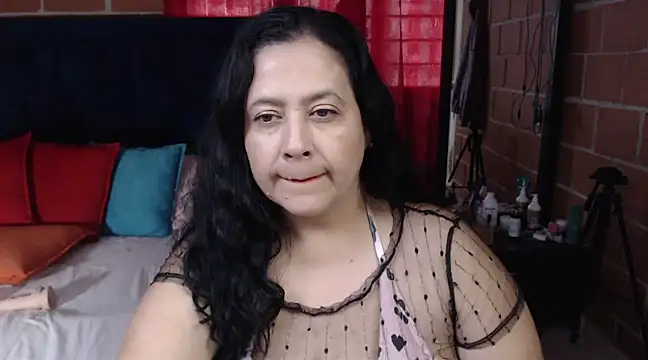 karlaton1977 online show from February 2025 04:47:02 PM