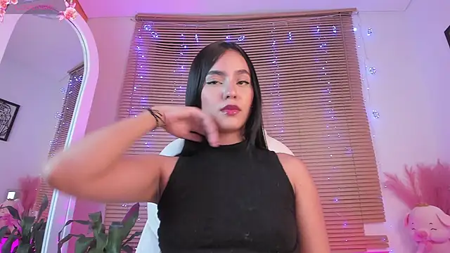 Snapshot of eyleen_lee_ chatting on January 2025 12:22:02 AM eyleen lee  online show from January 2025 12:22:02 AM