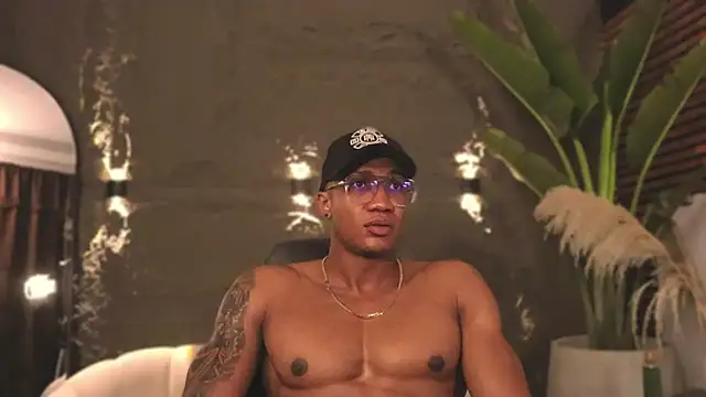 Logan Varela online show from February 2025 12:16:01 AM