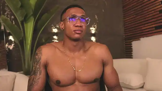 Logan Varela online show from February 2025 08:09:02 PM