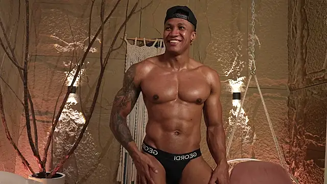 Logan Varela online show from September 2025 01:15:02 PM