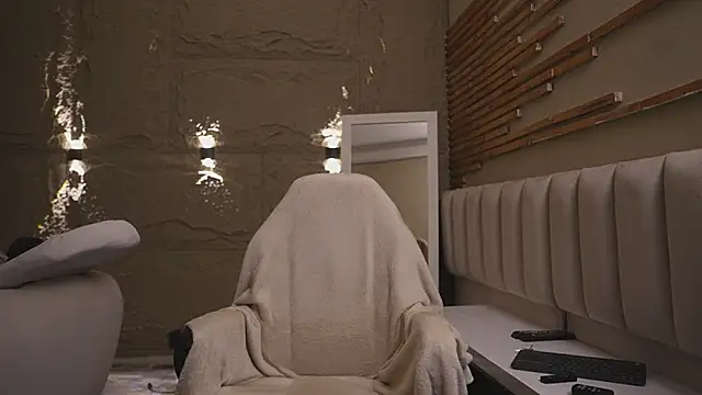 Logan Varela online show from March 2026 01:27:02 PM