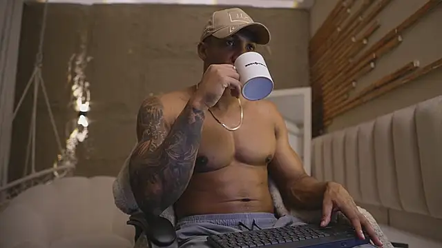 Logan Varela online show from April 2026 01:23:02 PM