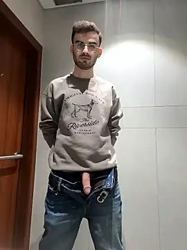 erikamavrik online show from January 2026 12:54:01 PM