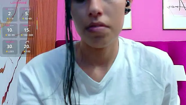 Snapshot of yourcuteneighbourr chatting on May 2026 03:02:02 AM yourcuteneighbourr online show from May 2026 03:02:02 AM
