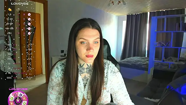 AizaRose online show from April 2026 07:00:02 AM