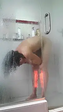 gurlnips online show from November 2025 05:59:01 PM