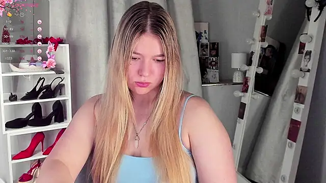 Rebecca Kelly online show from February 2026 02:40:01 AM