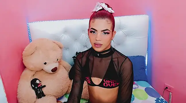 Snapshot of alexa-xxx- chatting on January 2025 06:56:01 AM alexa-xxx- online show from January 2025 06:56:01 AM