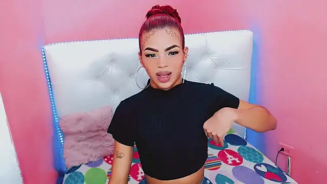 Snapshot of alexa-xxx- chatting on January 2025 12:12:02 AM alexa-xxx- online show from January 2025 12:12:02 AM