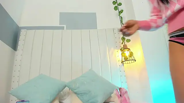 hannah gray online show from October 2025 11:07:02 AM