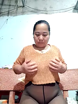 Queen 18200 online show from February 2026 10:05:02 PM