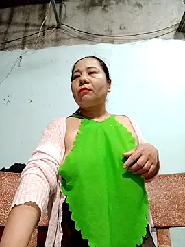 Queen 18200 online show from February 2026 10:10:02 PM