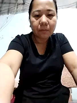 Snapshot of Queen_18200 chatting on April 2026 09:45:02 PM Queen 18200 online show from April 2026 09:45:02 PM