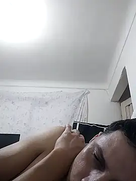 Antoniopow32 online show from October 2025 09:56:01 PM