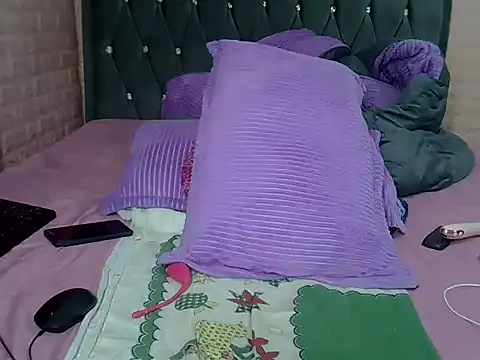 sexybree  online show from October 2025 10:47:02 PM