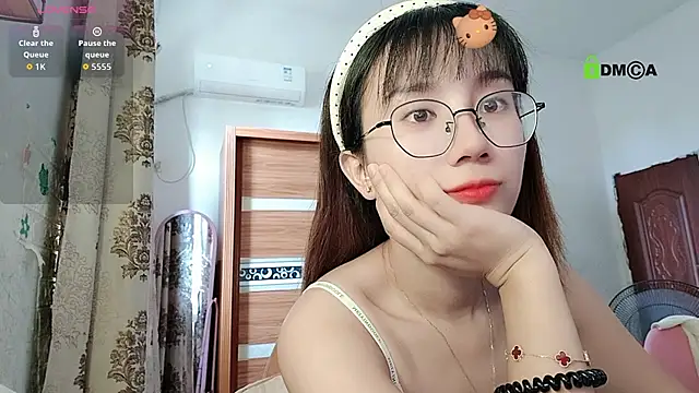Snapshot of Lili_666 chatting on October 2025 01:48:02 AM Lili 666 online show from October 2025 01:48:02 AM