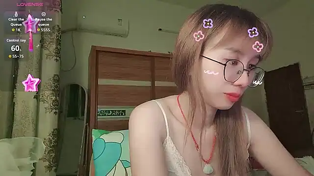 Lili 666 online show from July 2026 04:02:02 PM