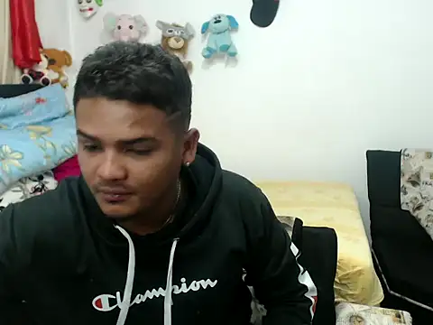 Snapshot of Boycuriousxxx chatting on March 2025 10:36:02 AM Boycuriousxxx online show from March 2025 10:36:02 AM