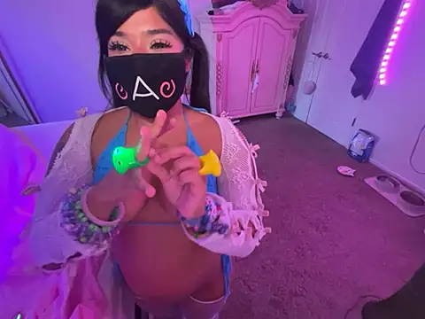 Onlypawzz online show from March 2026 02:01:02 AM