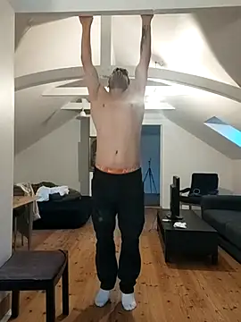 Analcholic online show from November 2025 03:34:02 PM