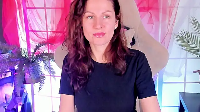 April o Nill online show from November 2025 06:17:01 PM