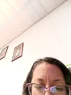 miss hanna07 online show from October 2025 04:26:02 PM