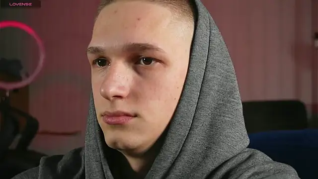 dustyn fox online show from February 2025 07:52:01 PM