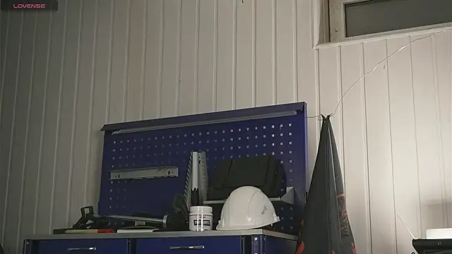 dustyn fox online show from September 2025 04:39:01 PM