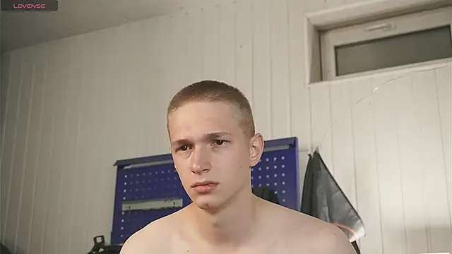 dustyn fox online show from September 2025 04:40:02 PM