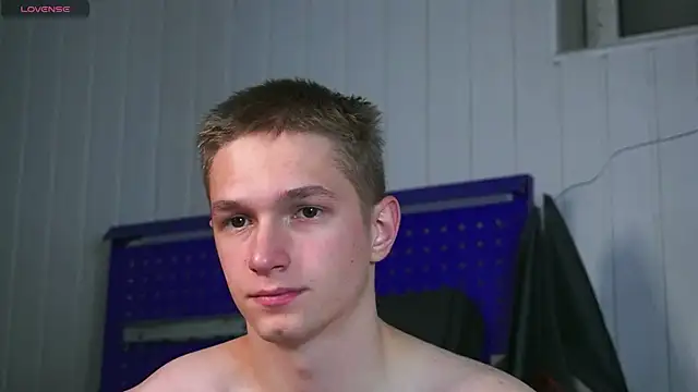 dustyn fox online show from November 2025 03:35:01 PM