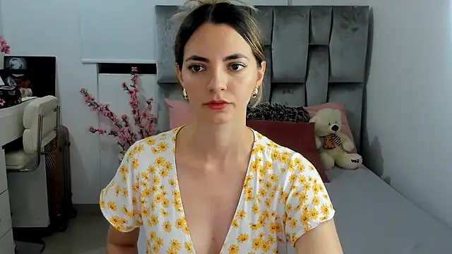 Snapshot of baby-miah chatting on January 2025 04:04:02 AM baby-miah online show from January 2025 04:04:02 AM