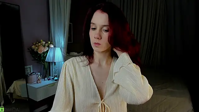 Snapshot of Dearly_Emily chatting on May 2026 05:19:02 PM Dearly Emily online show from May 2026 05:19:02 PM