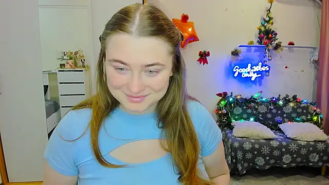 Snapshot of Demure_Smile chatting on December 2024 03:09:01 AM Demure Smile online show from December 2024 03:09:01 AM