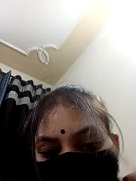 Snapshot of sona-877 chatting on January 2025 09:18:01 PM sona-877 online show from January 2025 09:18:01 PM