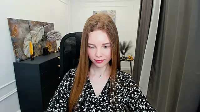 Snapshot of MileyWings chatting on May 2026 11:37:01 AM MileyWings online show from May 2026 11:37:01 AM