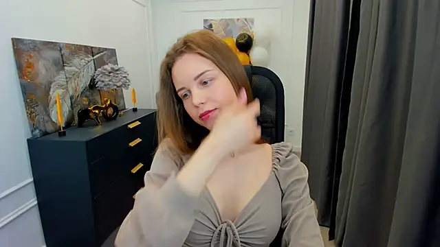 Snapshot of MileyWings chatting on May 2026 11:38:02 AM MileyWings online show from May 2026 11:38:02 AM