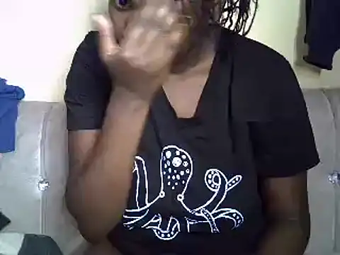 Snapshot of Sexiebony12 chatting on February 2025 04:18:02 AM Sexiebony12 online show from February 2025 04:18:02 AM