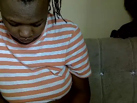 Snapshot of Sexiebony12 chatting on February 2025 10:31:01 PM Sexiebony12 online show from February 2025 10:31:01 PM