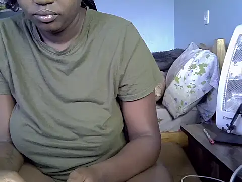 Snapshot of Sexiebony12 chatting on September 2025 08:31:02 AM Sexiebony12 online show from September 2025 08:31:02 AM