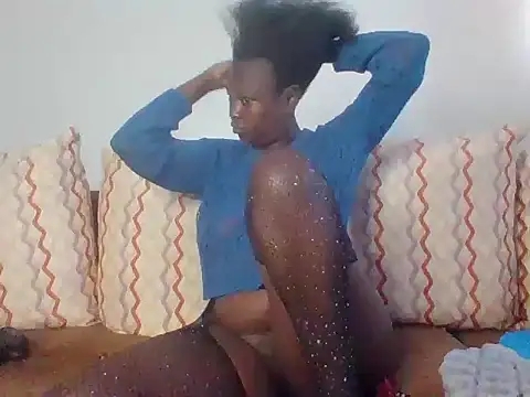 Snapshot of Sexiebony12 chatting on June 2026 06:19:02 AM Sexiebony12 online show from June 2026 06:19:02 AM
